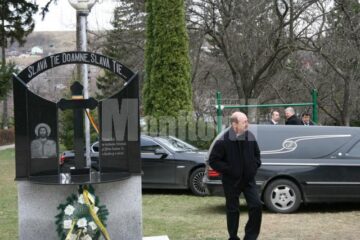 Sicriul cu trupul Aurorei Andrușca a fost depus sâmbătă în prăznicarul bisericii Sf. Treime din Burdujeni Sat