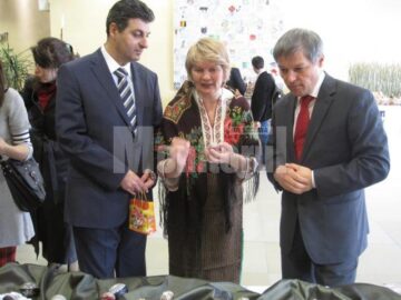 Ouă încondeiate de Lucia Condrea, expuse la Bruxelles