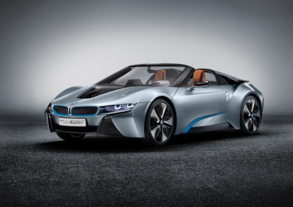 BMW prezintă conceptul i8 Spyder