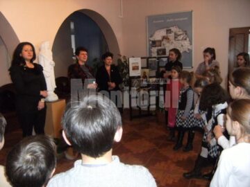 Copiii pasionați de pictura bizantină vor expune la Iulius Mall