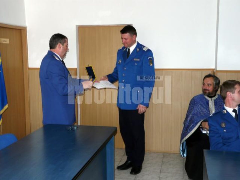 Plutonierul adjutant Ciprian Teleagă, distins cu medalia Bărbăție și Credință