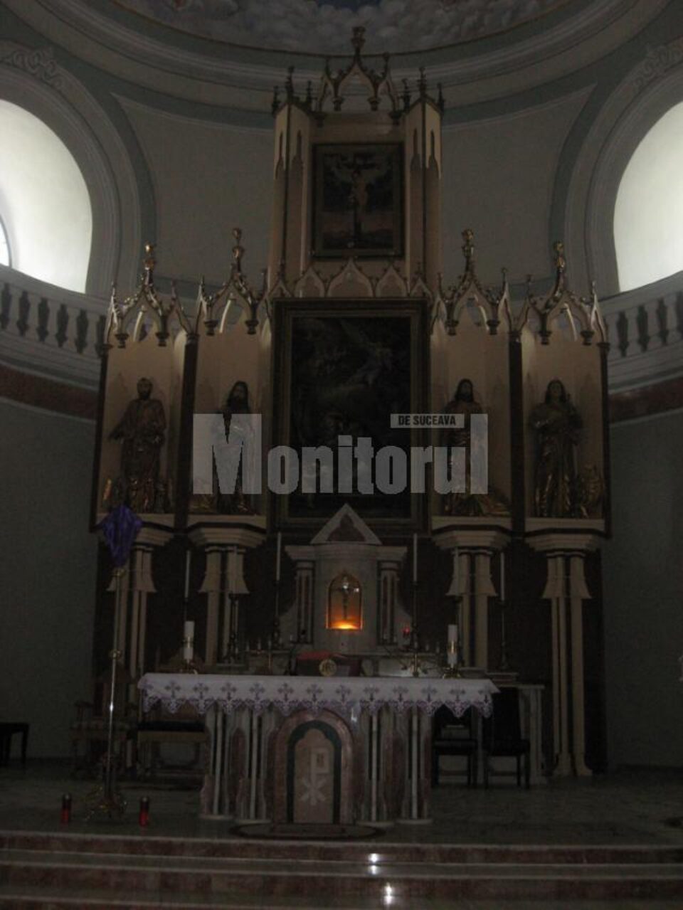 Astăzi, la Biserica Romano-Catolică din Suceava, la ora 17:00, credincioșii catolici sunt așteptați la „Calea Sfintei Cruci”