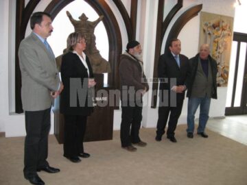 „Miniaturi bucovinene - Cămașa de sărbătoare”