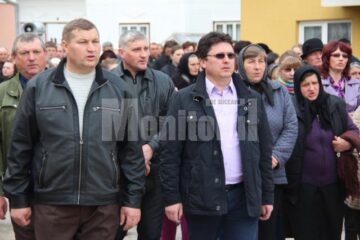 Deputatul Ghervazen Longher, pe Drumul Crucii, la Soloneț