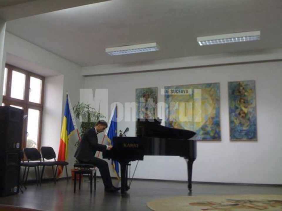 Iosif Pamparău, recital de pian, la Colegiul de Artă „Ciprian Porumbescu”