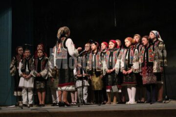 Concertul „Postul Mare – Cântări și versuri”, pe scena Casei de Cultură