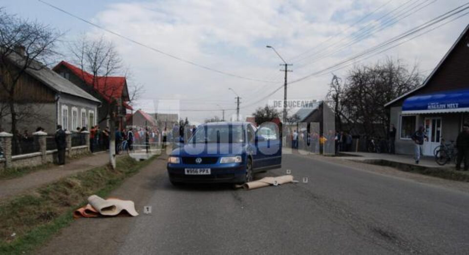 Mașina implicată în accidentul în urma căruia o femeie a fost omorâtă, iar fiul ei de 8 ani a fost rănit grav