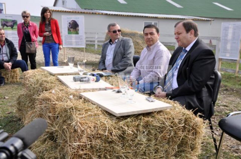 Stelian Fuia și Gheorghe Flutur au participat la o întâlnire cu agricultorii suceveni, la Moara Stelian Fuia și Gheorghe Flutur au participat la o întâlnire cu agricultorii suceveni, la Moara