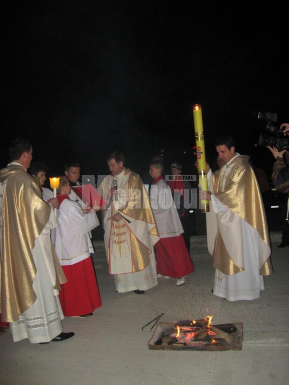 Slujba de Înviere de la Basilica Minor din Cacica