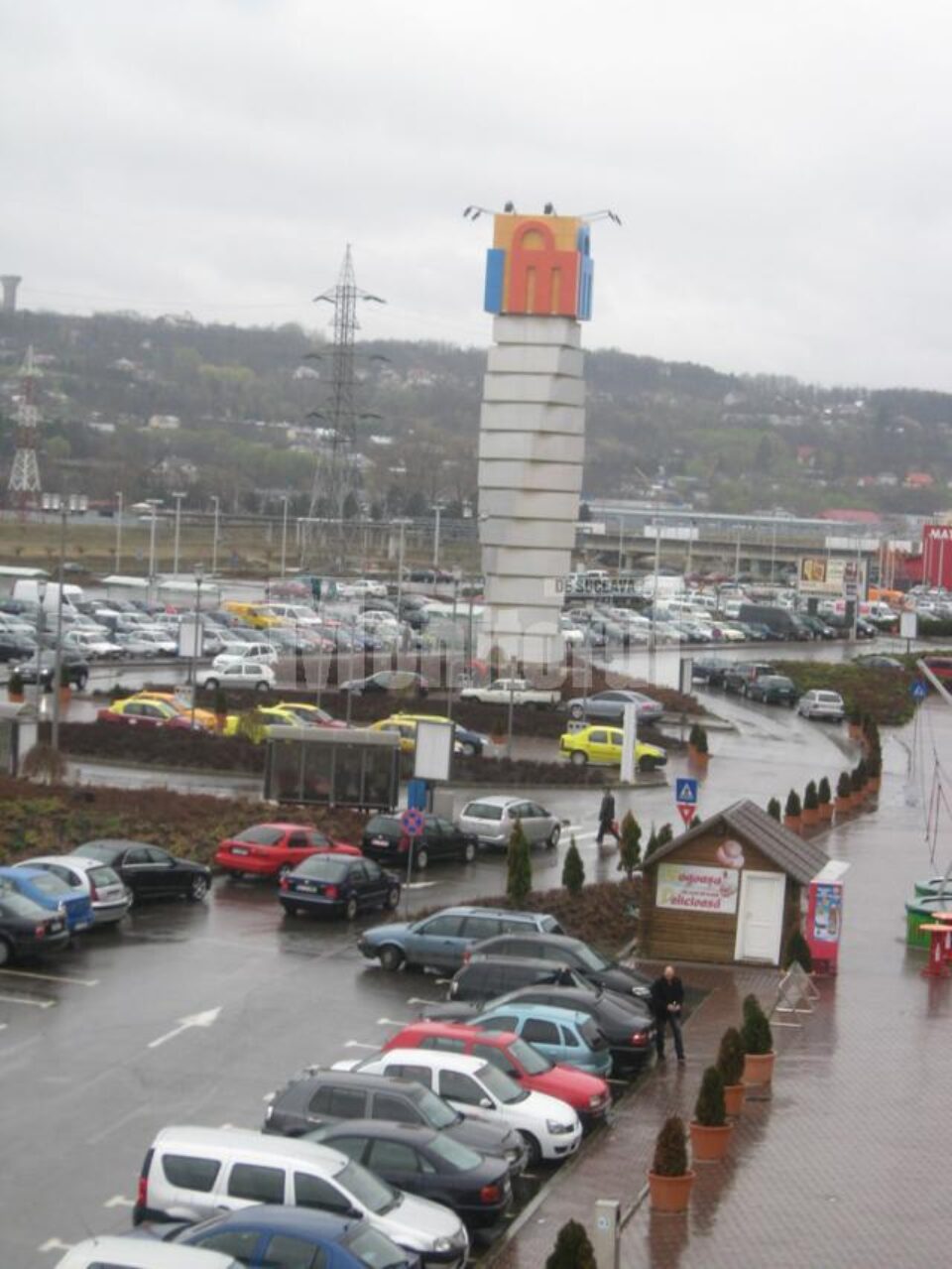 Aglomerație la cumpărături la Iulius Mall