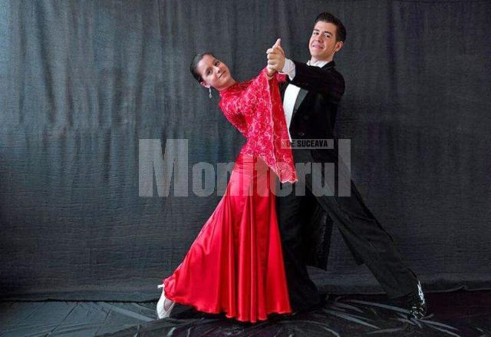 Perechea de dansatori suceveni Andreea Acatrinei - Vlad Palamariu, premiată la Iași