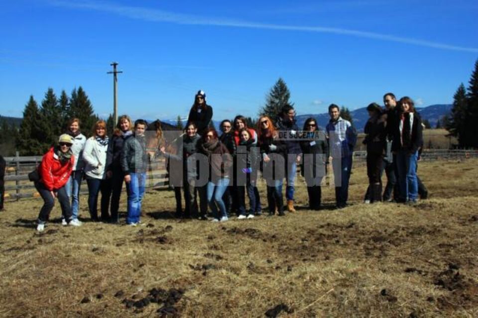 Studenți din trei țări, în excursie de studiu în Bucovina