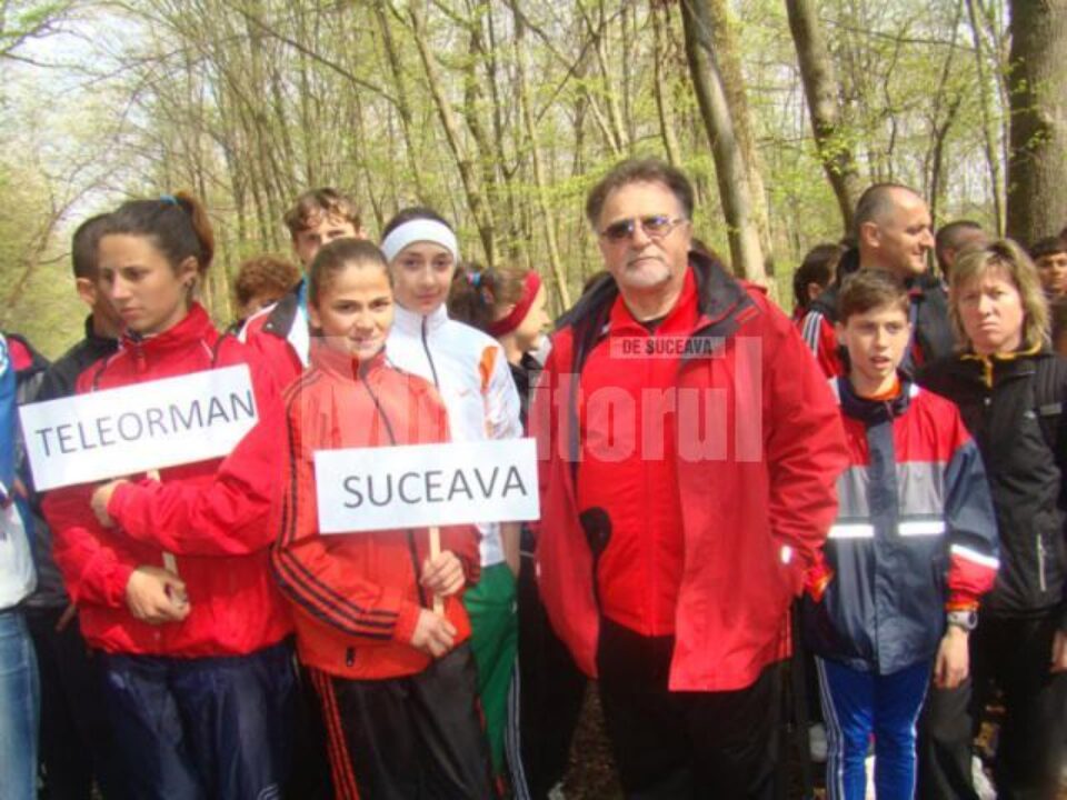 Simona Caziuc, alături de profesorul Toader Flămând