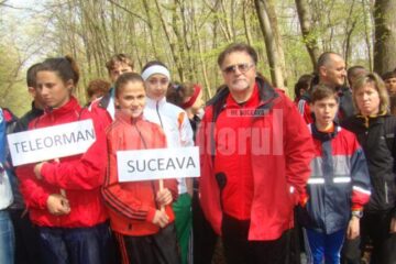 Simona Caziuc, alături de profesorul Toader Flămând