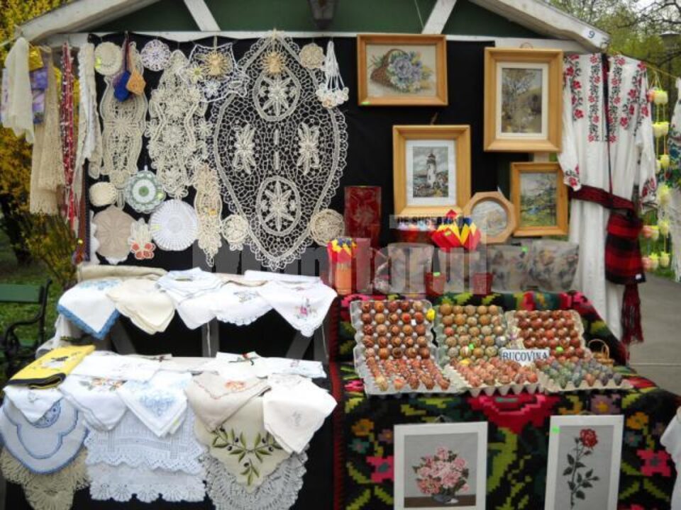 Sucevenii își prezintă tradițiile la București