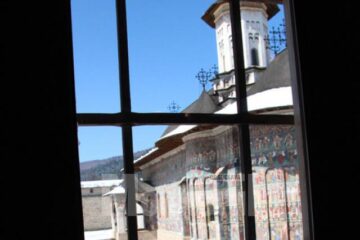 La Sucevița, viața monahală este în pas cu tehnologia La Sucevița, viața monahală este în pas cu tehnologia