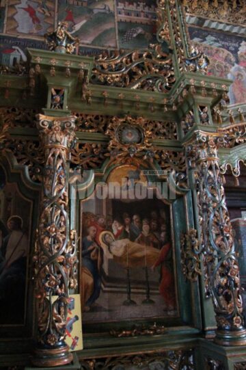 Iconostasul a fost restaurat