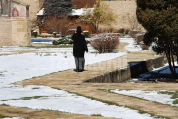 Aleile au fost refăcute cu piatră de carieră