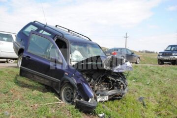 Un mort și cinci răniți, după un grav accident pe DN 2, la Pătrăuți