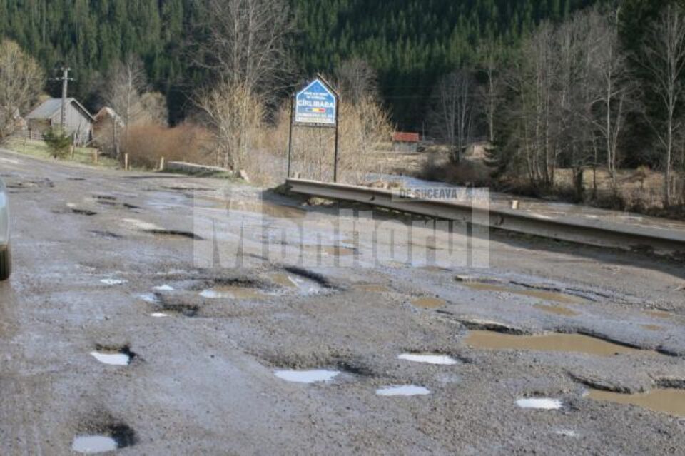 Groapă lângă groapă, la Cârlibaba și Crucea