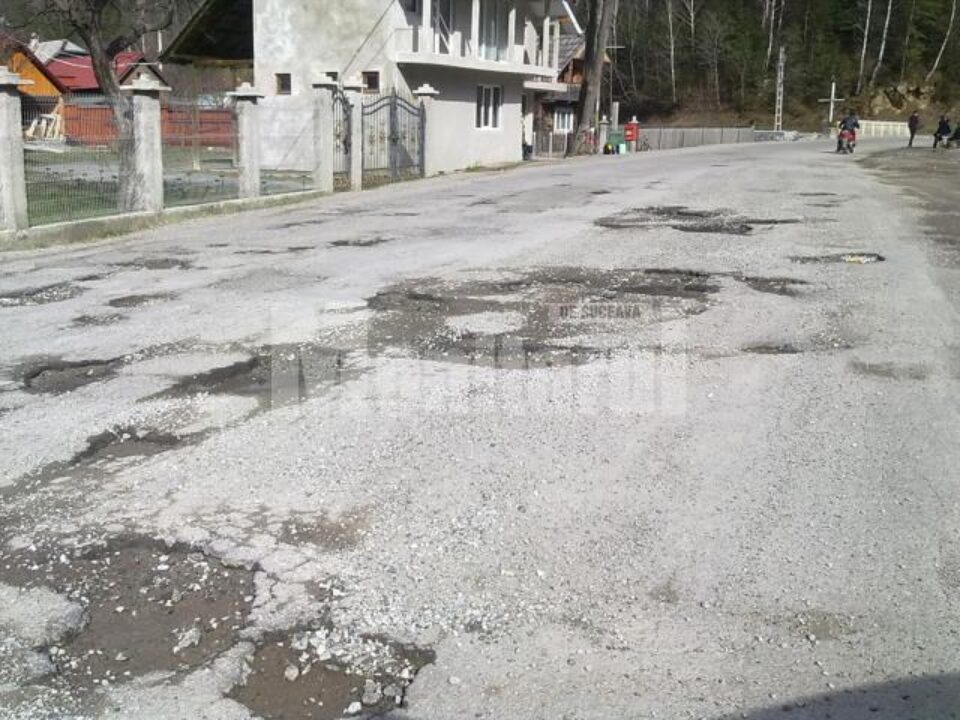 Groapă lângă groapă, la Cârlibaba și Crucea