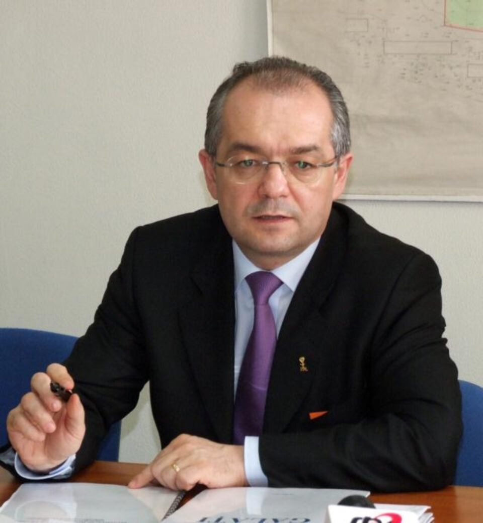 Boc: Acum sunt întrunite condițiile ca și ultima parte din salariile bugetarilor să fie reîntregite Boc: Acum sunt întrunite condițiile ca și ultima parte din salariile bugetarilor să fie reîntregite
