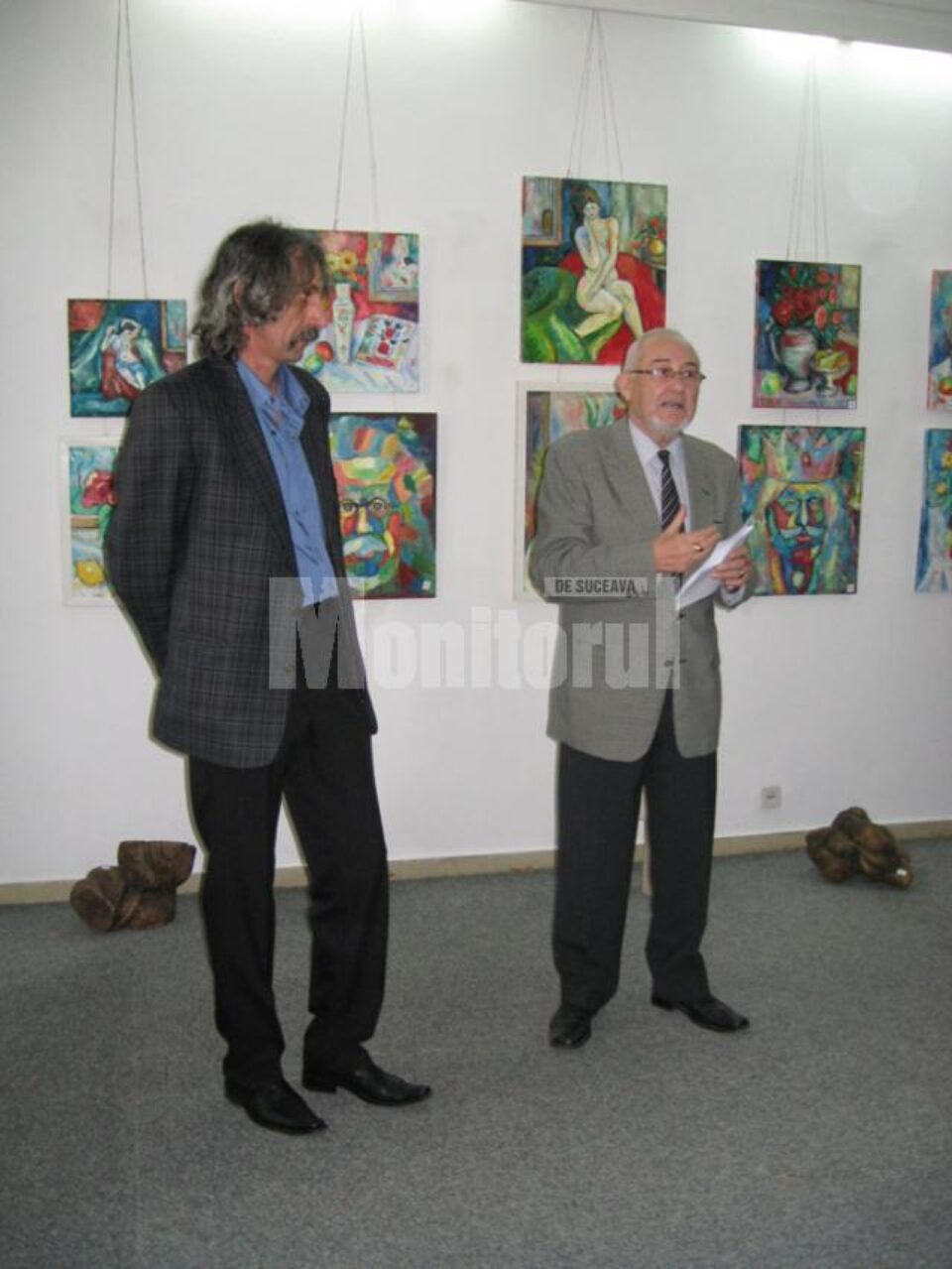 Iulian Dziubinski și criticul de artă Valentin Ciucă Iulian Dziubinski și criticul de artă Valentin Ciucă