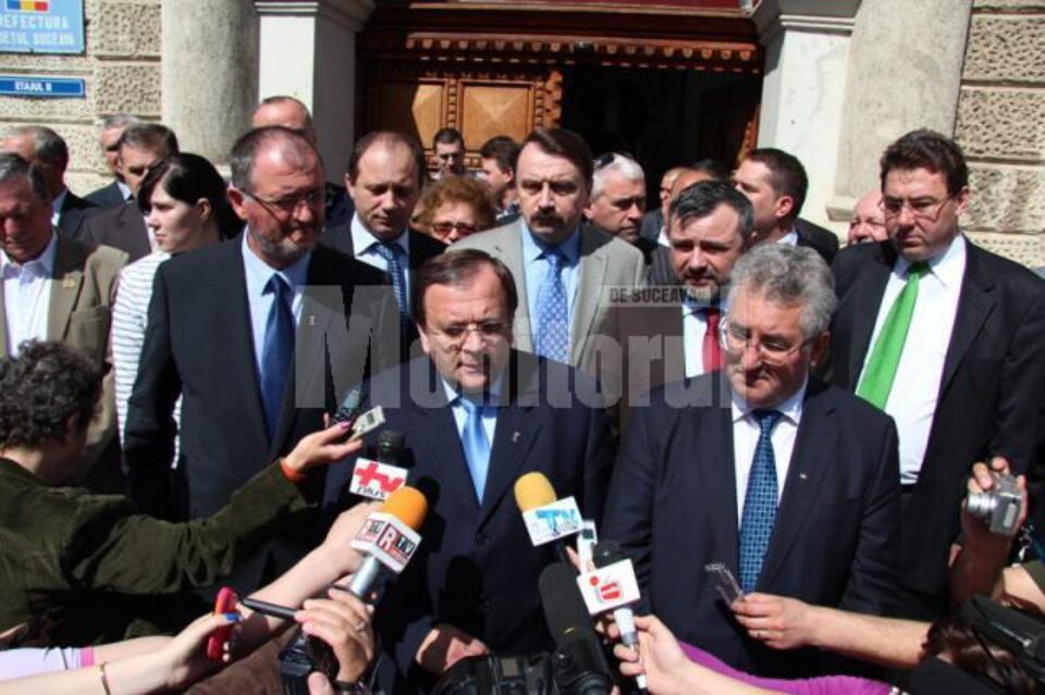 Flutur: Sunt multe lucruri de făcut și nu le voi putea face decât împreună cu o echipă