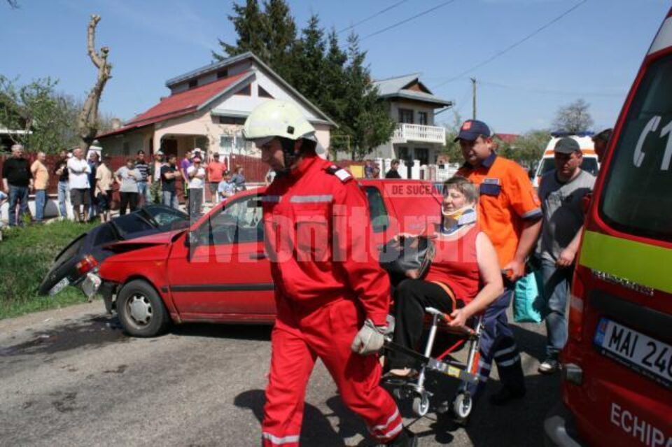 Doi șoferi din Botoșani au fost implicați într-un accident rutier produs pe DN 29, în Plopeni-Salcea