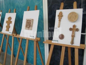 Expoziția de sculptură în lemn