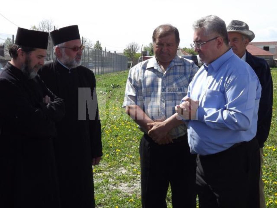Primarul Sucevei s-a întâlnit pe terenul noului cimitir cu reprezentanții unităților de cult și gospodarii din Ițcani