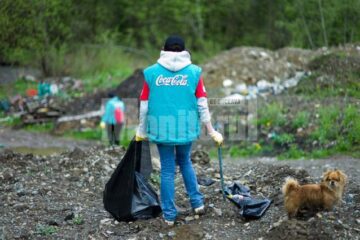Sucevenii, invitați să se înscrie în campania de curățenie “Let’s Do It, Romania”