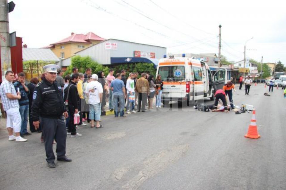 Pietonul a fost lovit în plin și aruncat la aproape zece metri distanță
