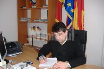 Dorin Rusu, primarul din Crucea, spune că nu ar fi putut trece peste această perioadă de criză fără implicarea oamenilor din comună, a Consiliului Local, a angajaților din primărie și a sponsorilor