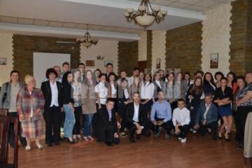 “Trei ani de liceu în imagini”, cu elevi ai Colegiului Economic Suceava