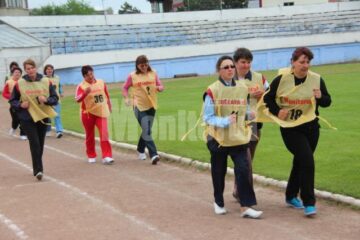 Concursul Marșul factorilor postași la feminin