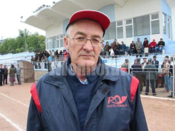 Dumitru Popescu, factor poștal în vârstă de 59 de ani