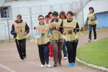 Concursul Marșul factorilor postași la feminin