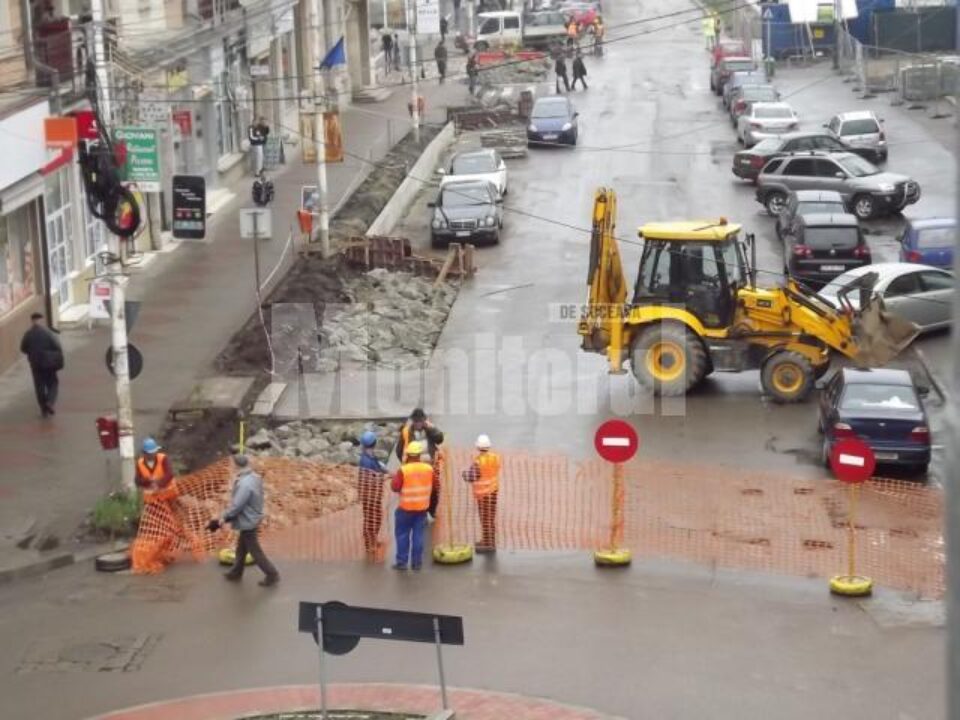 Strada Nicolae Bălcescu va fi redeschisă parțial traficului rutier