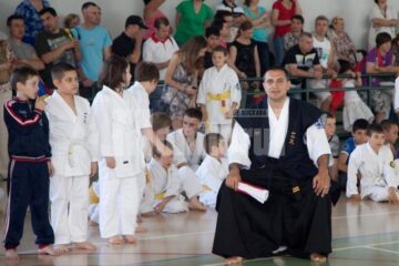 George Crăciunescu, instructorul echipei sucevene de karate okinawian Isshinryu, extrem de mulțumit de rezultatele elevilor săi