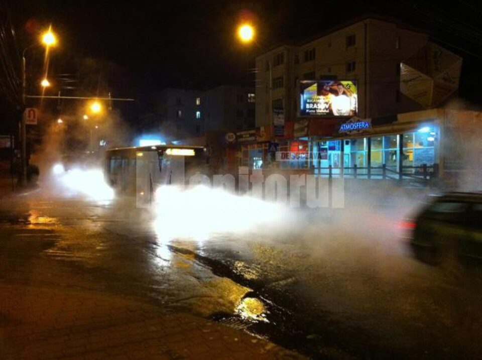 Baie de aburi pe bulevardul George Enescu