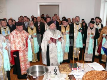 Slujbele de sfințire au fost oficiate de un sobor de preoți din Protopopiatul Fălticeni