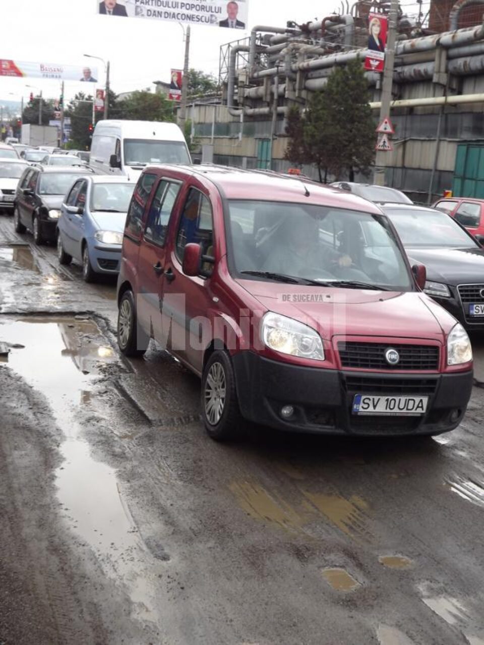 Un sens de circulație de pe Calea Unirii, „paralizat” din cauza lucrărilor de asfaltare nefinalizate