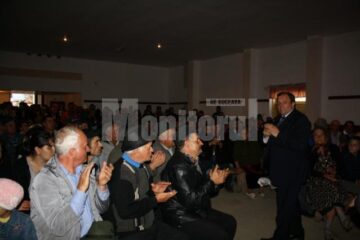 Președintele Consiliului Județean, Gheorghe Flutur, s-a aflat la finele săptămânii printre locuitorii comunei Todirești