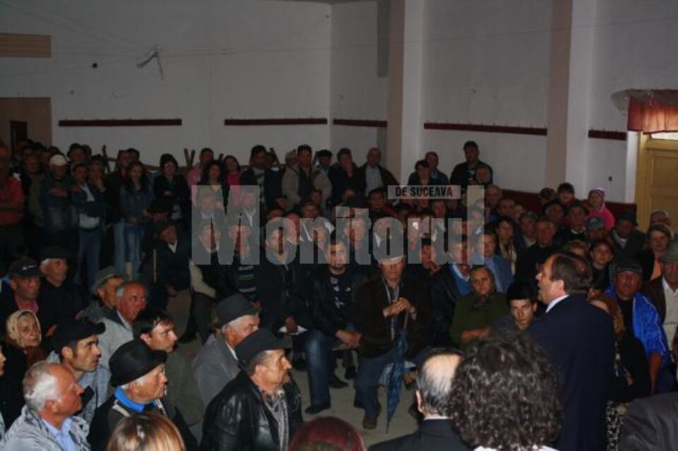 Oamenii din Todirești și-au adus aminte că Flutur nu i-a lăsat la greu