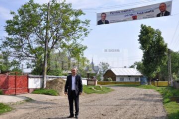 Consiliul Județean Suceava a pietruit drumul județean Grigorești-Fetești din comuna Adâncata pe o porțiune de doi kilometri, ca urmare a solicitării făcute de consilierul local PDL Viorel Cucu