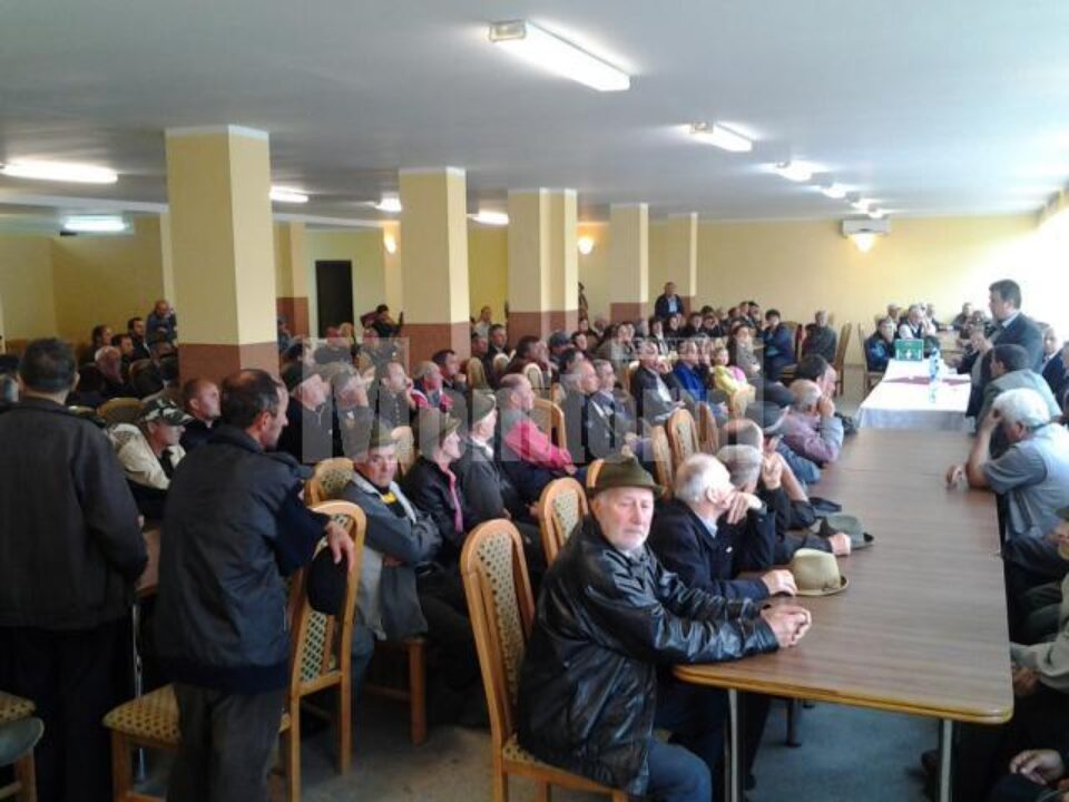 Nechifor a discutat cu peste 200 de locuitori din Straja