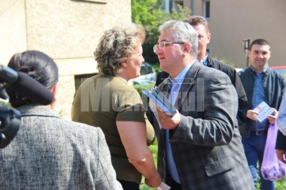 Ion Lungu a fost întâmpinat cu bucurie de locuitorii din Obcini