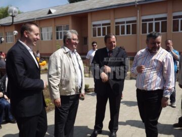 Șefii administrației sucevene în noul parc amenajat de Primăria Suceava