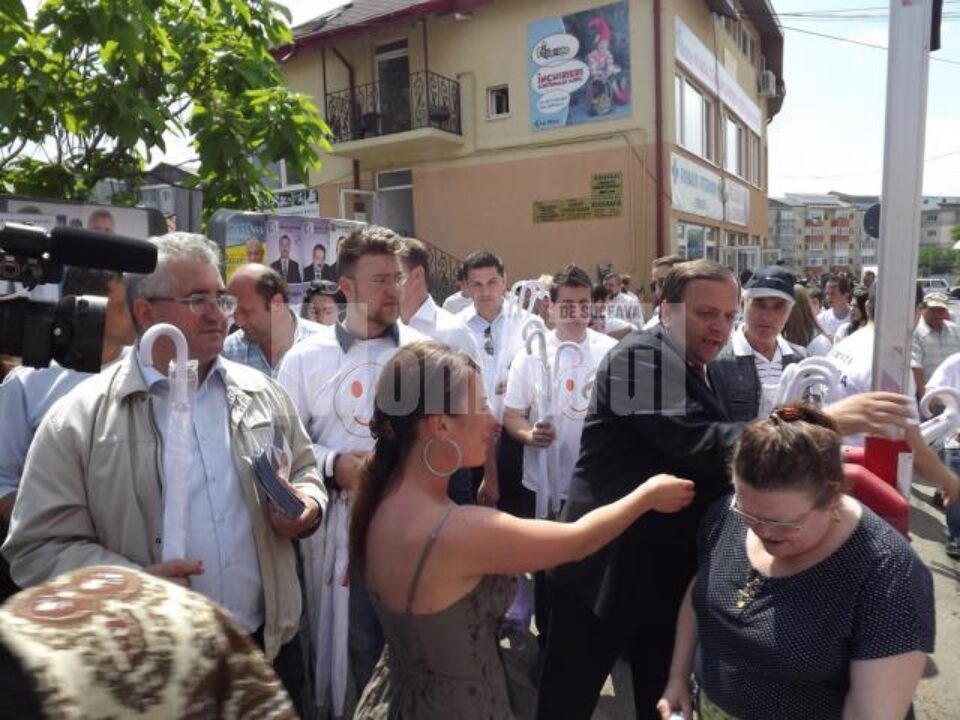 Tandemul Gheorghe Flutur - Ion Lungu, pe străzile din Burdujeni